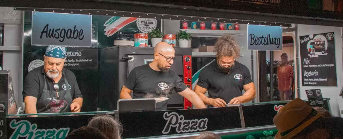 Mobile Pizzeria Oppenheim ↗️ Sole D'oro ☎️: Pizzawagen, Partyservice, Catering, Foodtruck